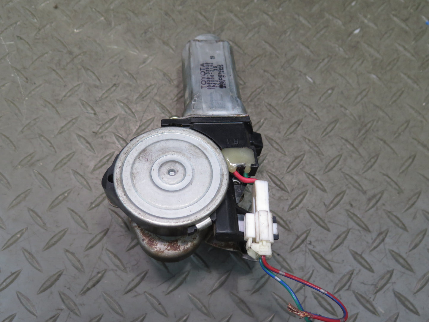 1996-1997 Lexus FZJ80L LX450 Front Right Seat Adjust Control Motor Set