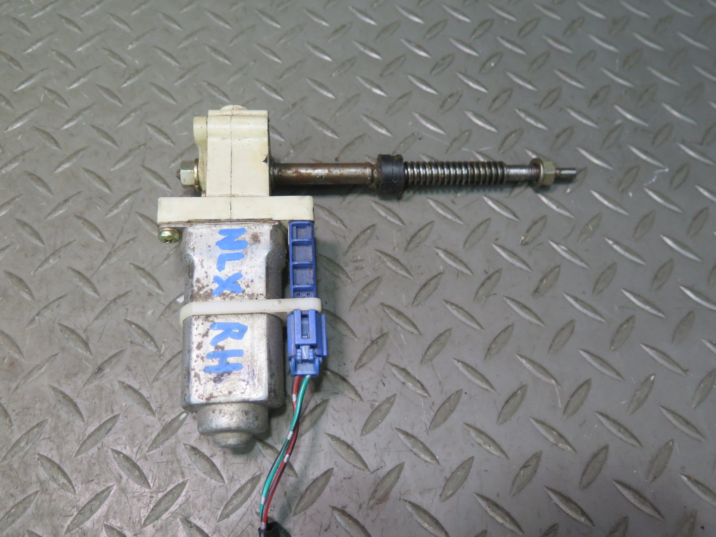 1996-1997 Lexus FZJ80L LX450 Front Right Seat Adjust Control Motor Set
