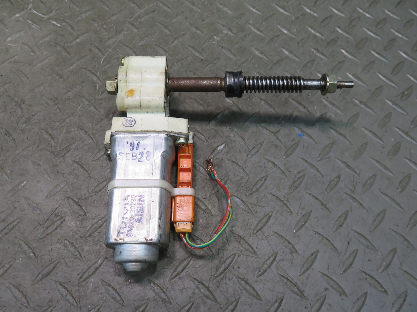 1996-1997 Lexus FZJ80L LX450 Front Right Seat Adjust Control Motor Set