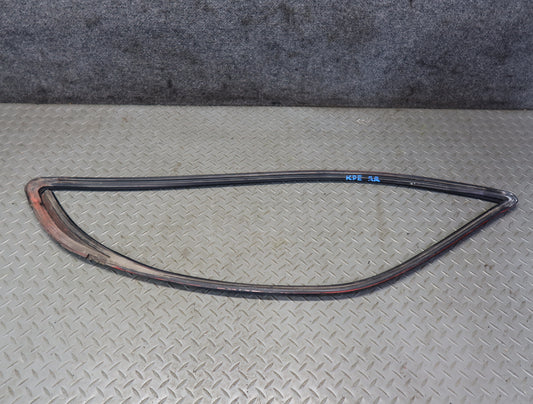 1984-1991 Porsche 928 Rear Right Quarter Window Weatherstrip Surround Seal Trim