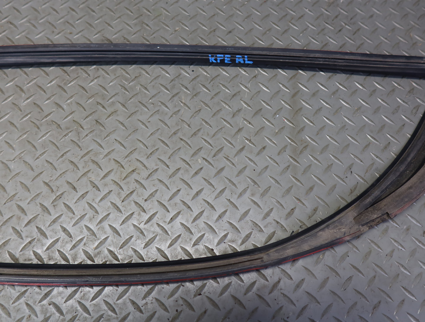 1984-1991 Porsche 928 Rear Left Quarter Window Weatherstrip Surround Seal Trim