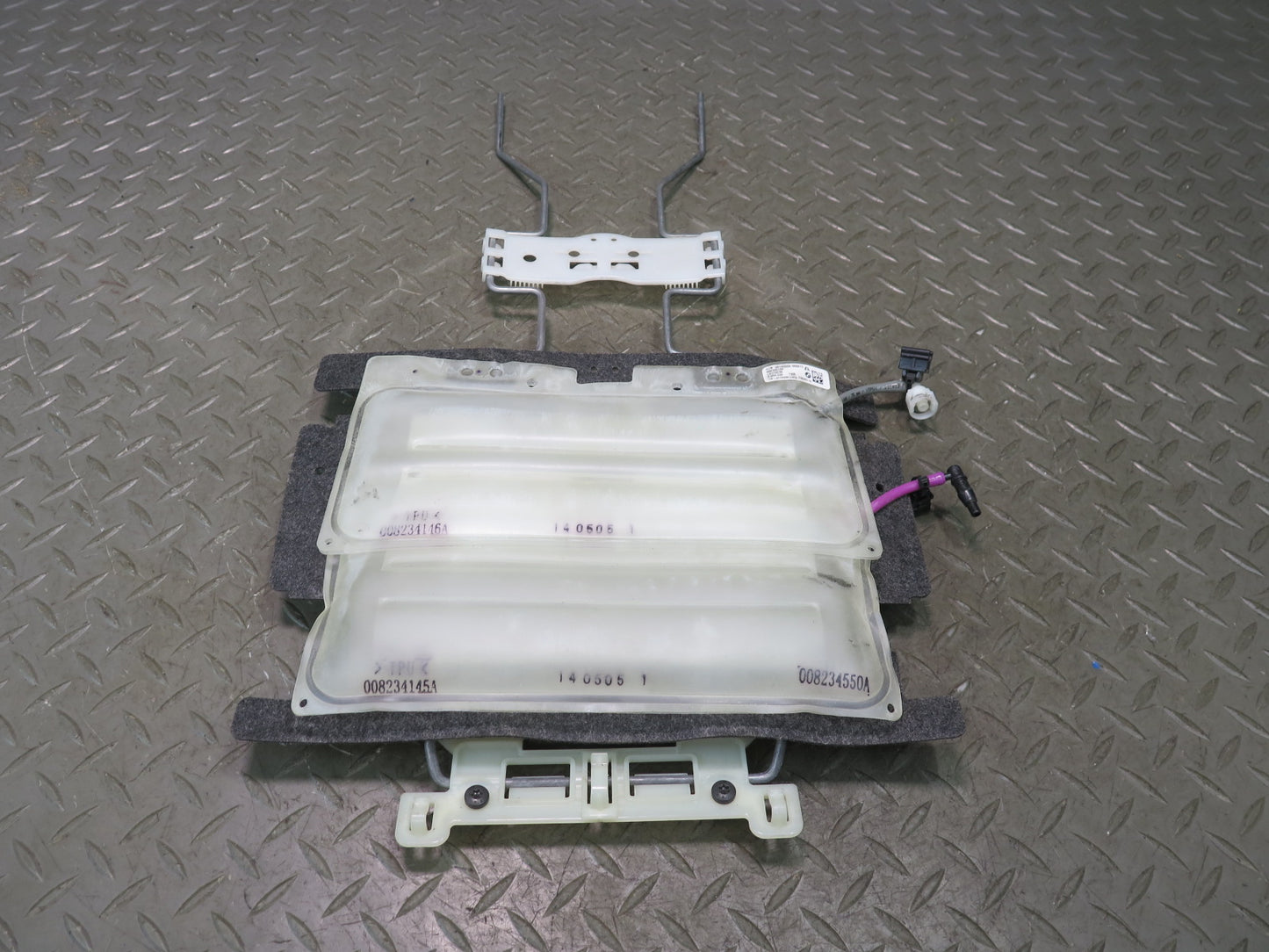 2015-2020 BMW F82 M4 Front Right Seat Lumbar Support Pump Lordosis Pad Set