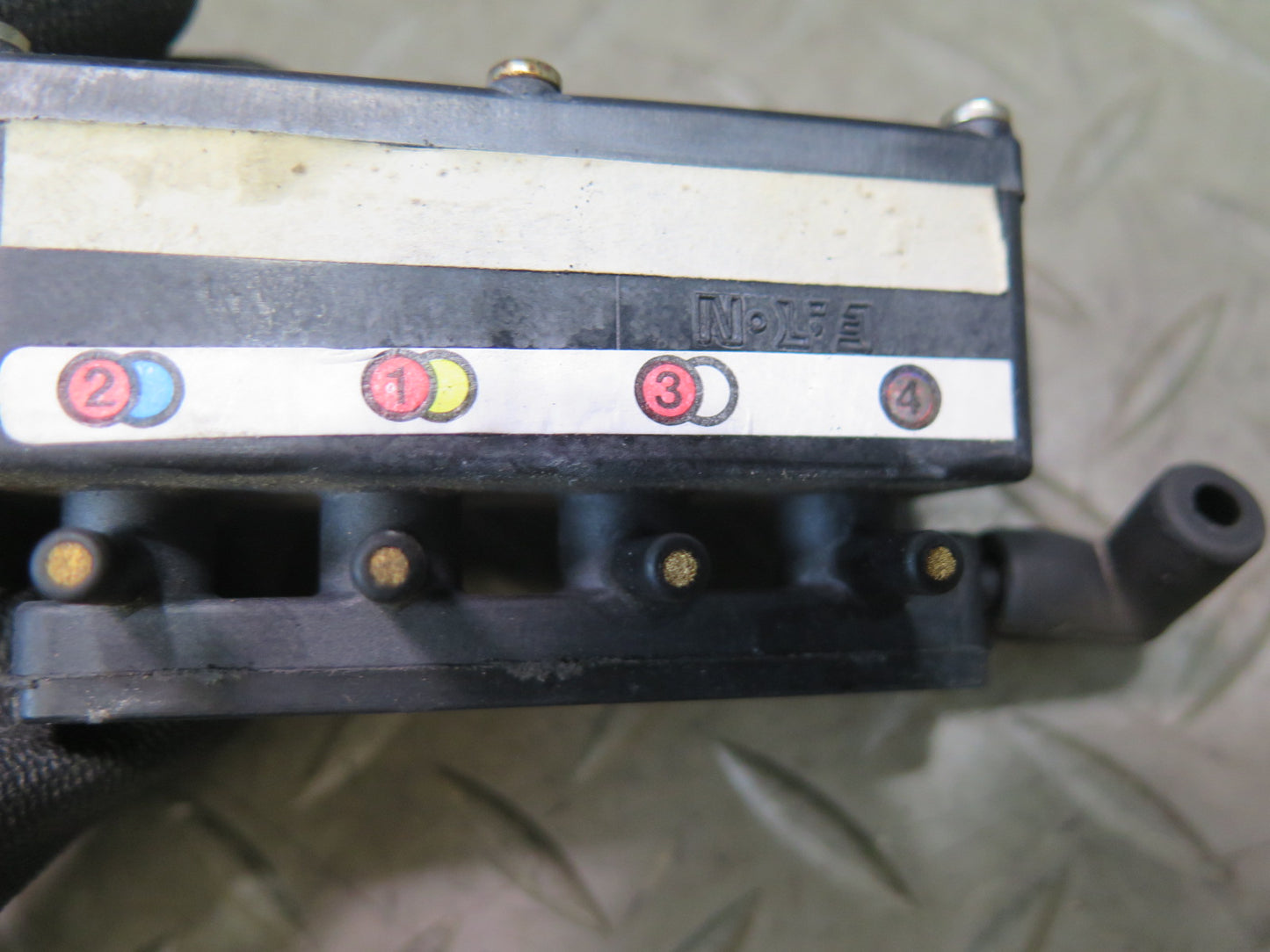 86-89 Mercedes R107 560SL Hvac A/C Air Conditioning Vacuum Switch Valve OEM
