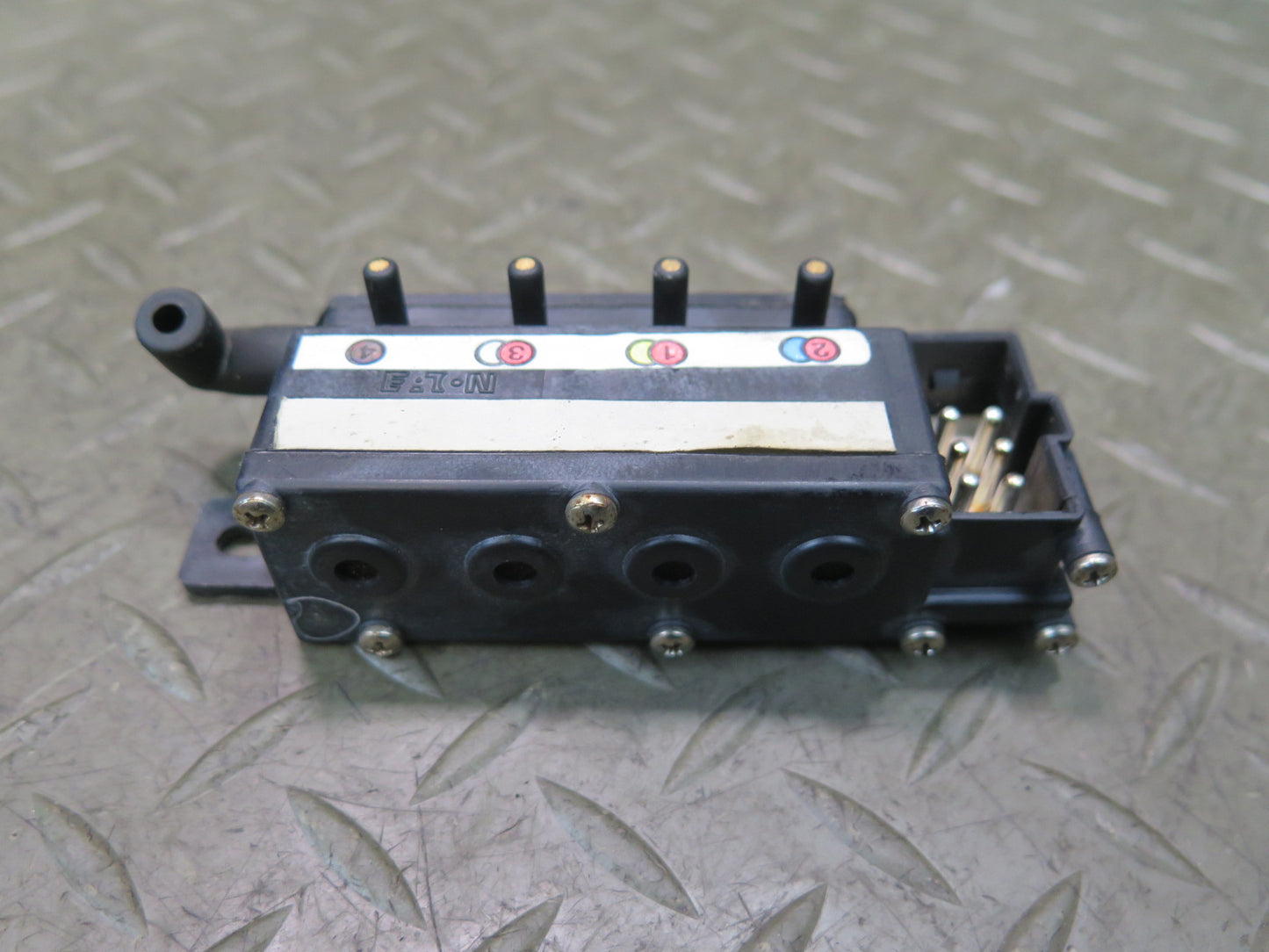 86-89 Mercedes R107 560SL Hvac A/C Air Conditioning Vacuum Switch Valve OEM