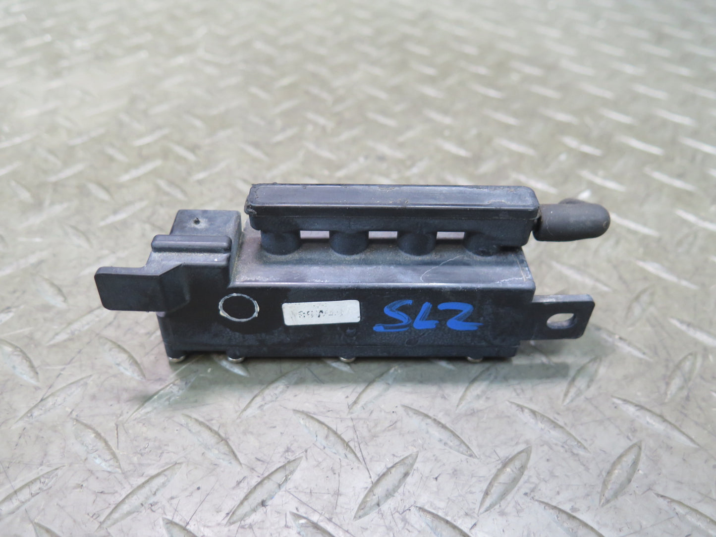 86-89 Mercedes R107 560SL Hvac A/C Air Conditioning Vacuum Switch Valve OEM