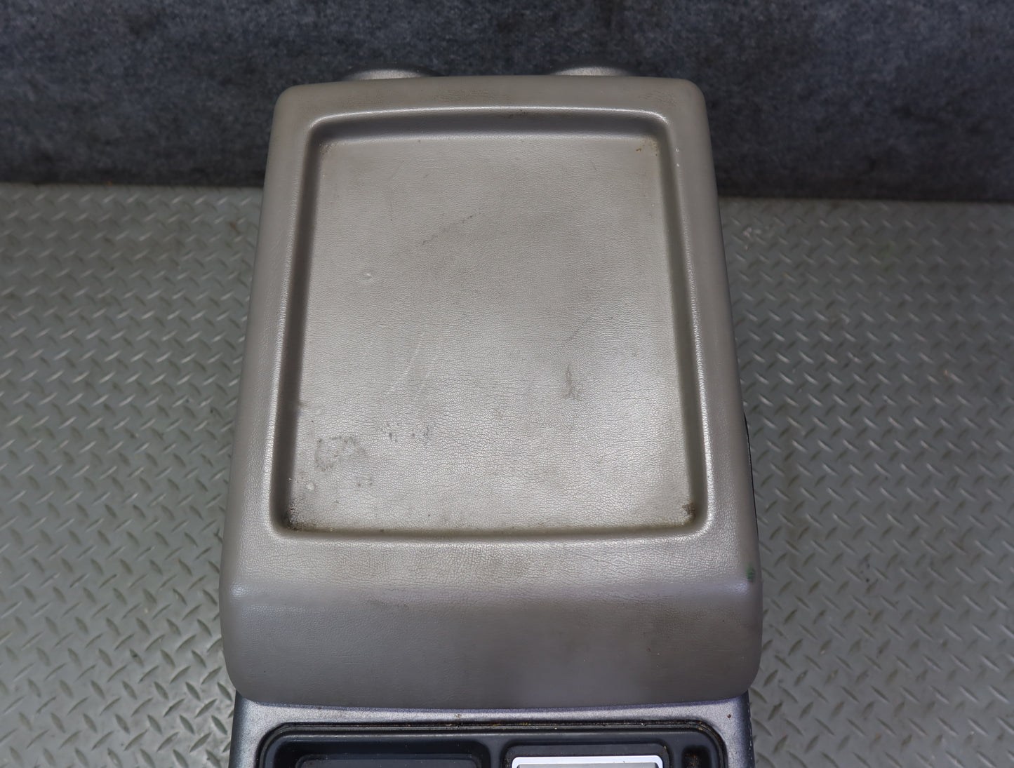 2003-2006 Hummer H2 Front Center Console Shifter Trim Cover Panel w Armrest