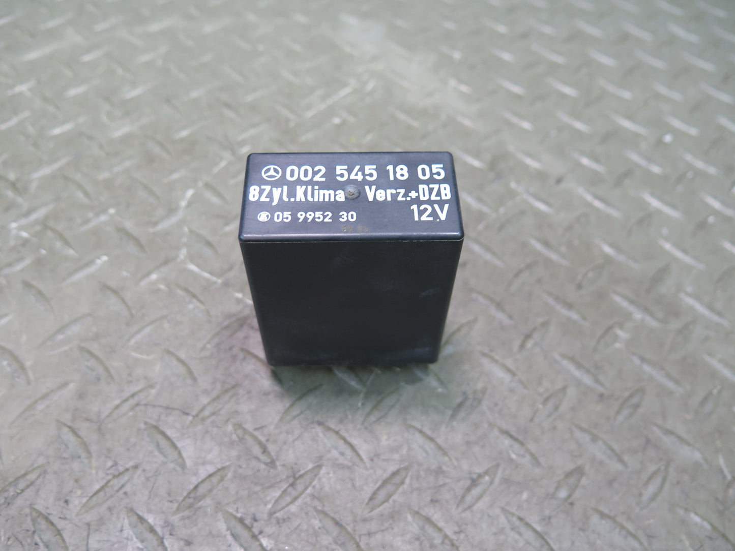 86-89 Mercedes R107 560SL A/C Air Condition Fuse Relay Module 0025451805 OEM