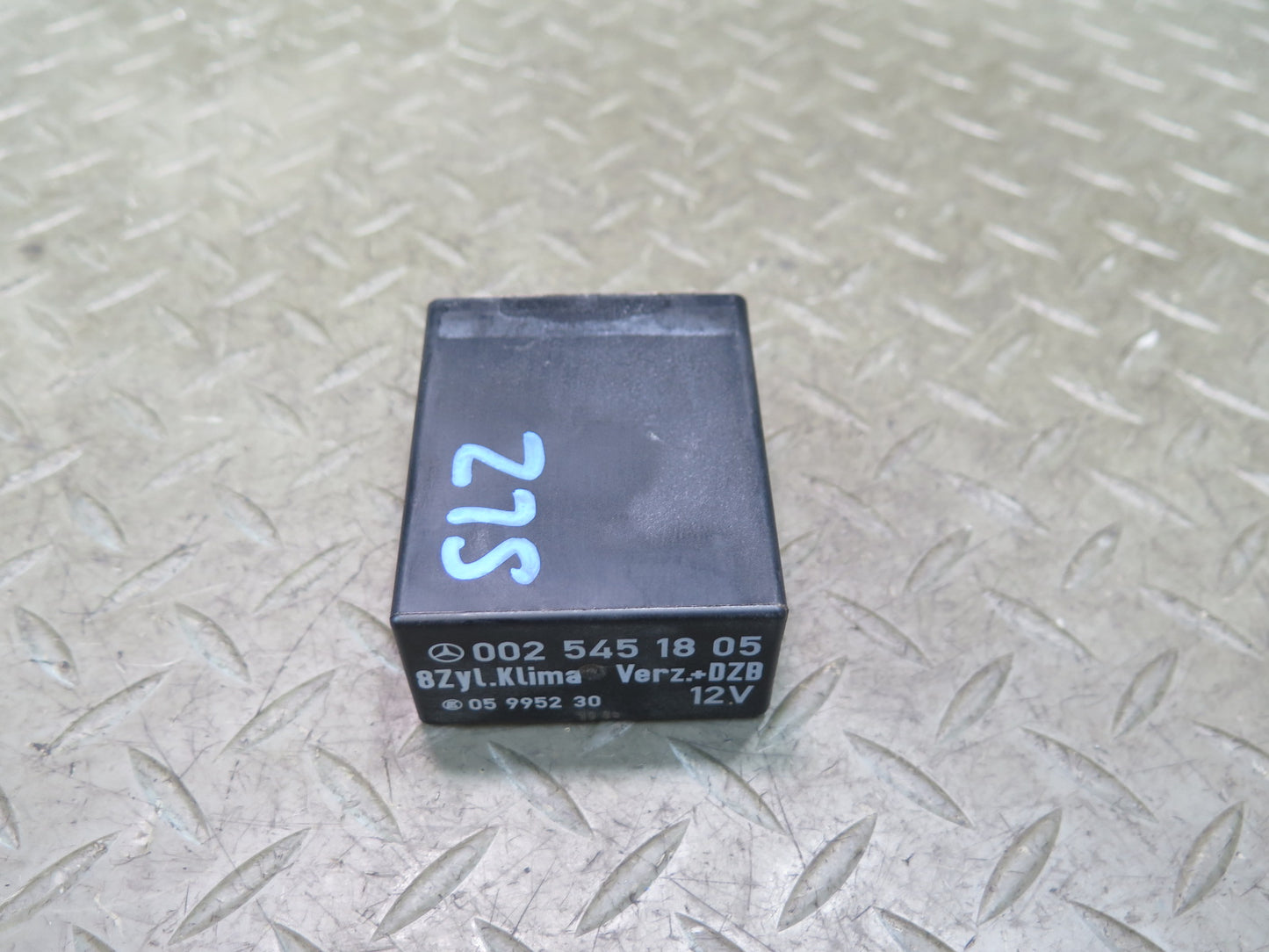 86-89 Mercedes R107 560SL A/C Air Condition Fuse Relay Module 0025451805 OEM