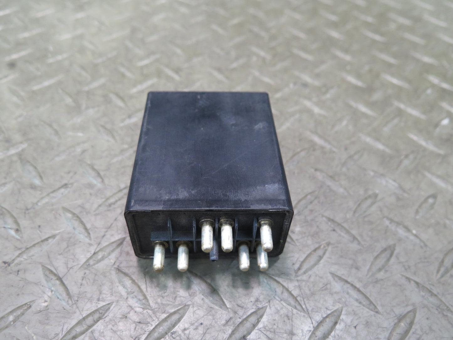 86-89 Mercedes R107 560SL A/C Air Condition Fuse Relay Module 0025451805 OEM