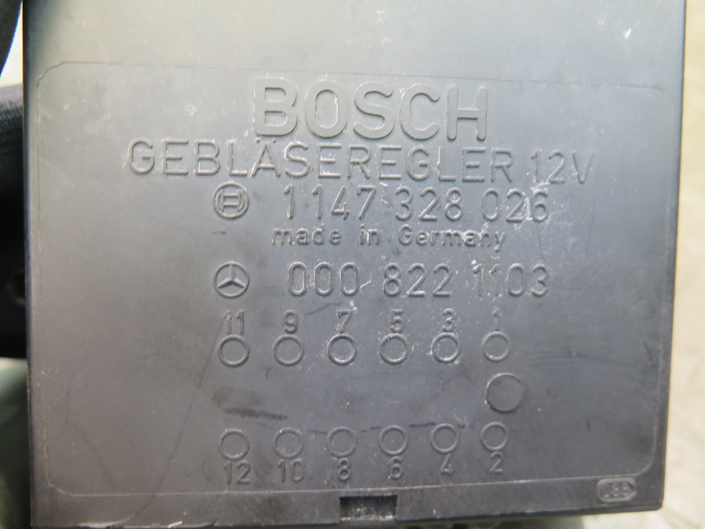 86-89 Mercedes R107 560S Blower Motor Control Modul 0008221103  OEM