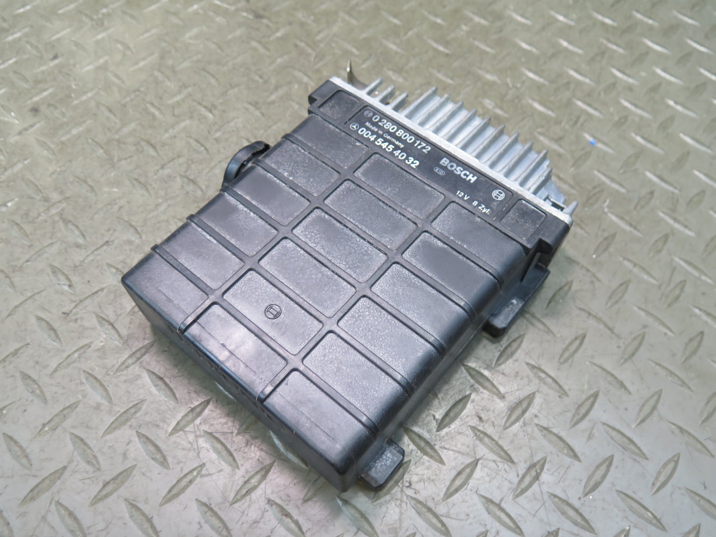 86-89 Mercedes R107 560S 5.6L Engine Control Module Unit ECM ECU 0280800172 OEM