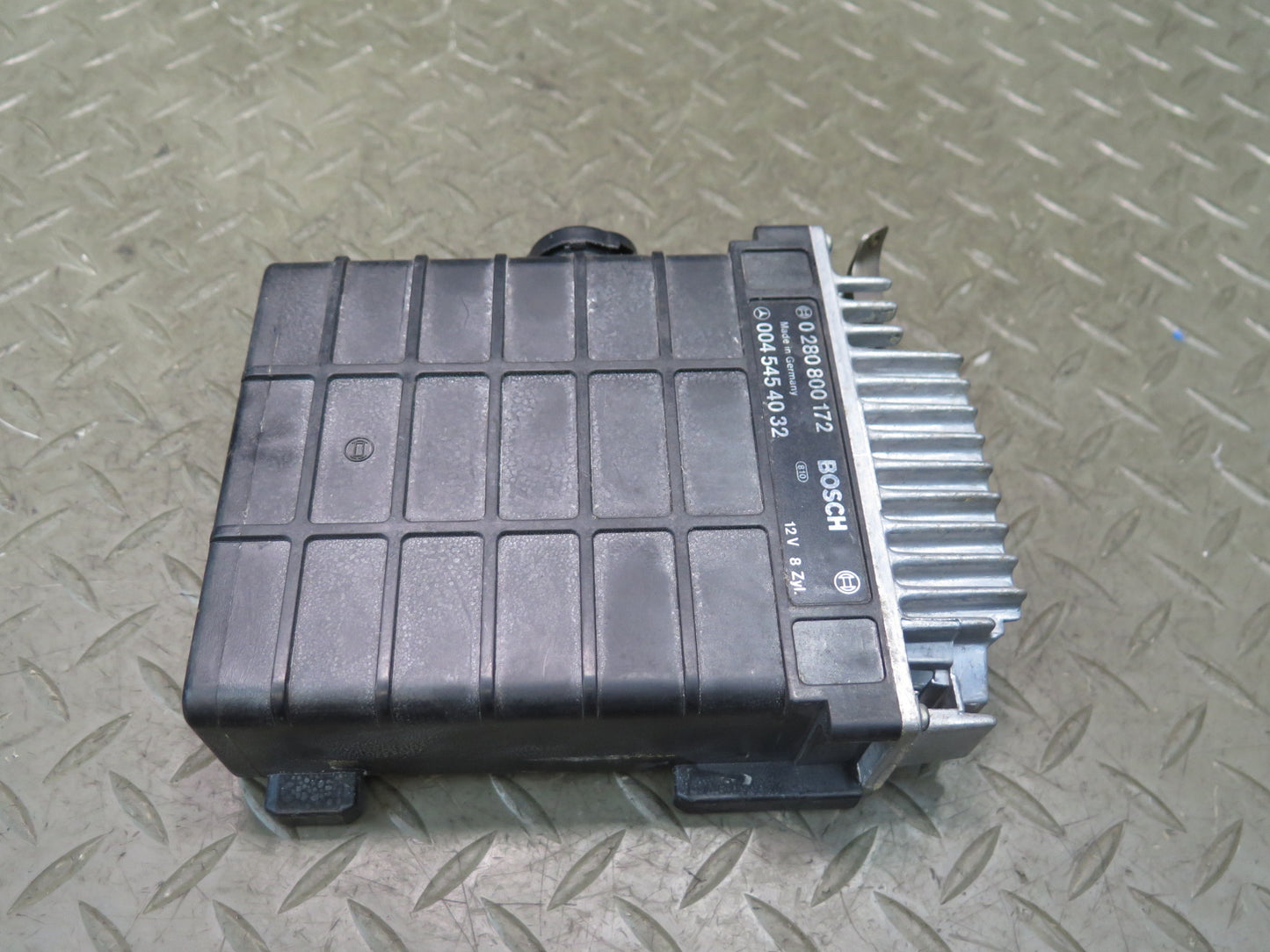 86-89 Mercedes R107 560S 5.6L Engine Control Module Unit ECM ECU 0280800172 OEM