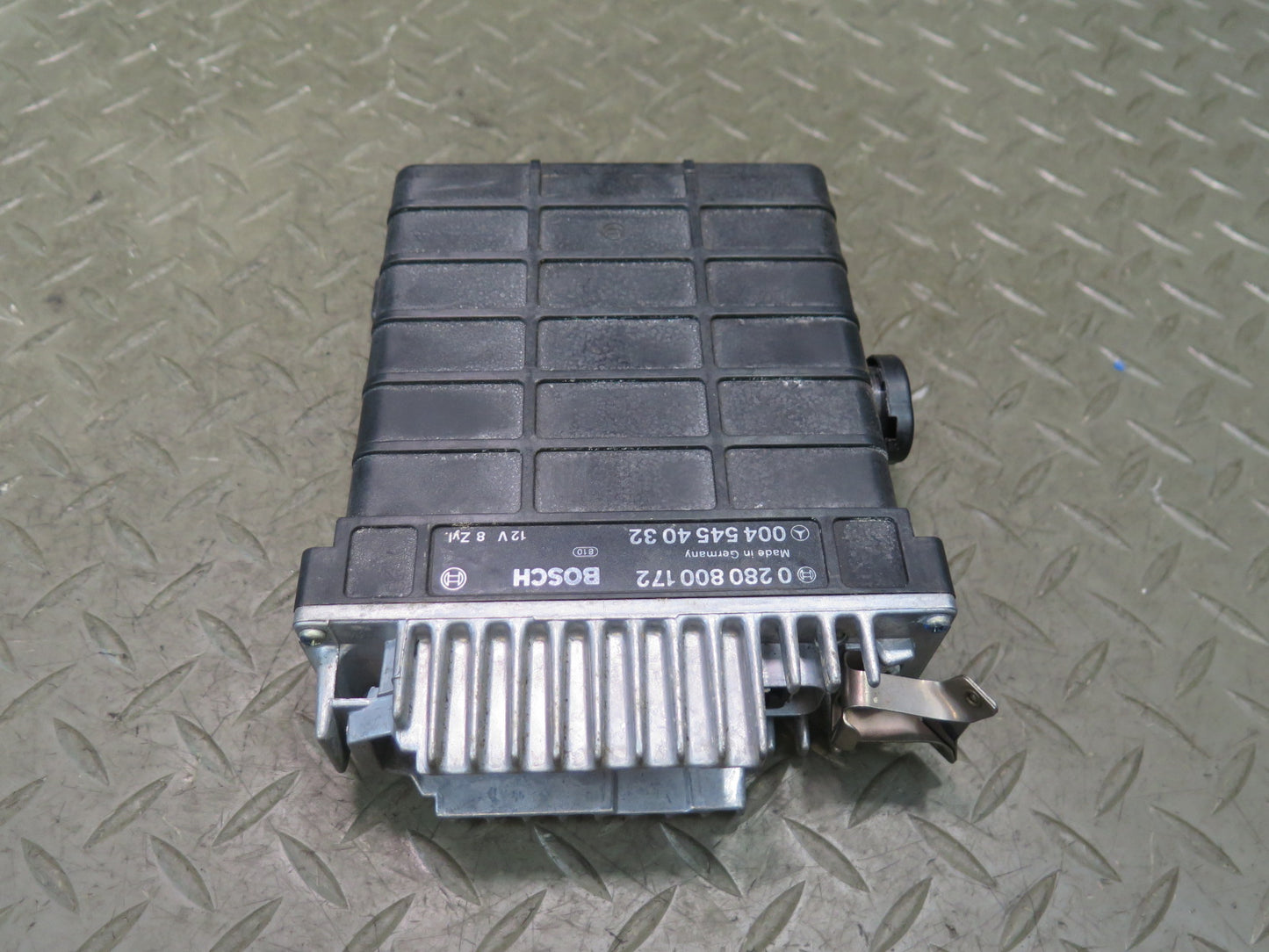 86-89 Mercedes R107 560S 5.6L Engine Control Module Unit ECM ECU 0280800172 OEM