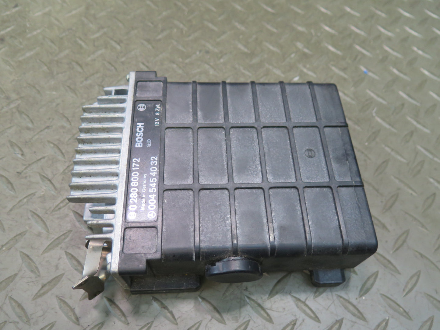 86-89 Mercedes R107 560S 5.6L Engine Control Module Unit ECM ECU 0280800172 OEM