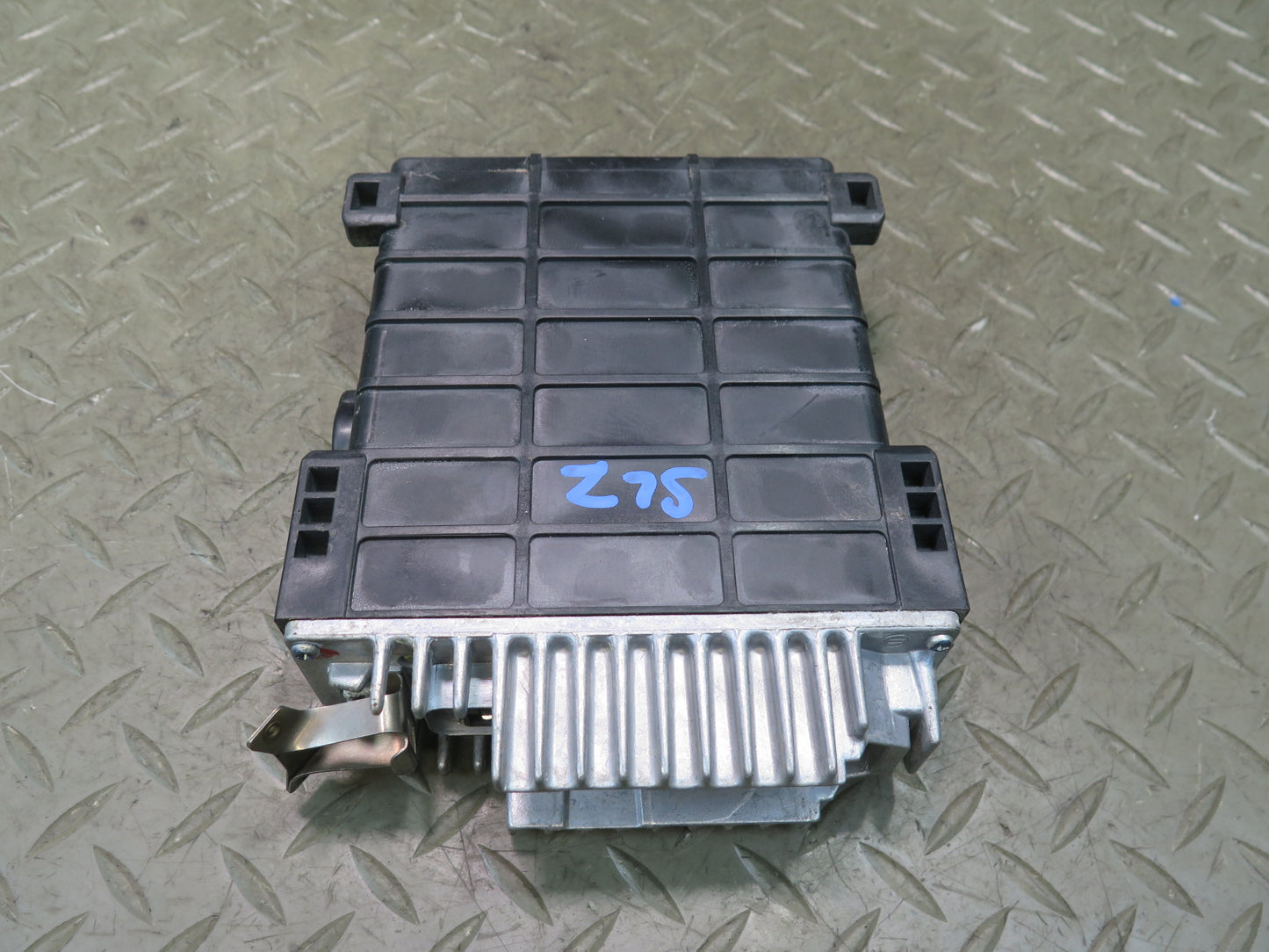 86-89 Mercedes R107 560S 5.6L Engine Control Module Unit ECM ECU 0280800172 OEM