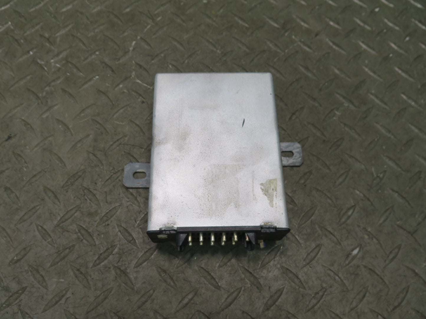 86-89 Mercedes W126 560SEL Cruise Control Amplifier Module Unit OEM