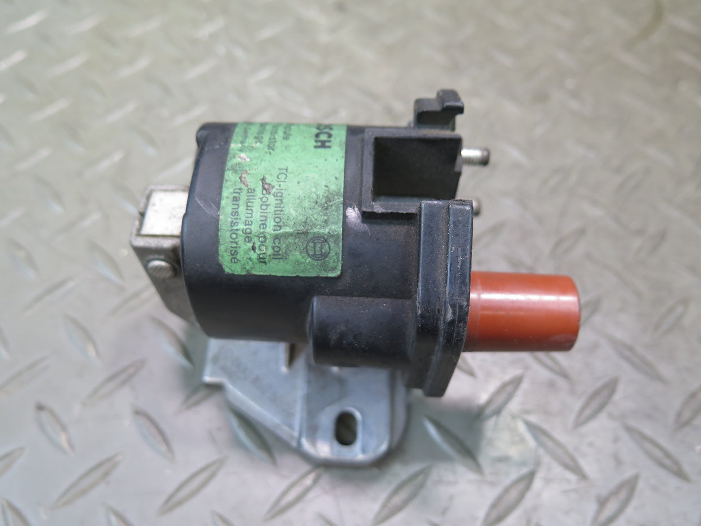 86-89 Mercedes R107 560SL 5.6L M117 Engine Ignition Coil w Cover OEM