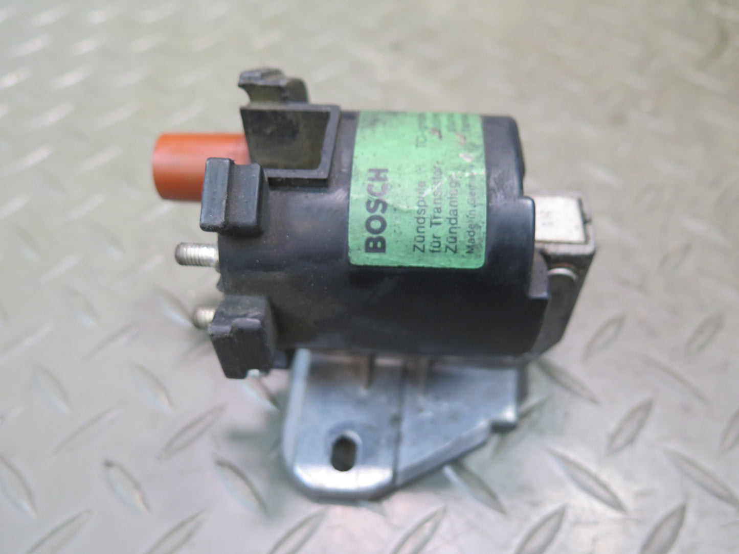 86-89 Mercedes R107 560SL 5.6L M117 Engine Ignition Coil w Cover OEM