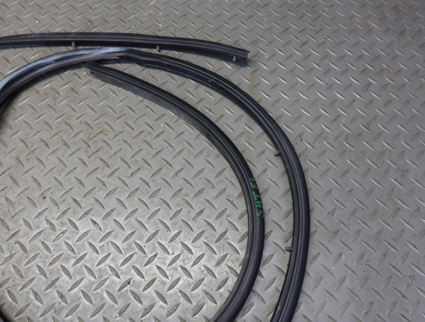 03-09 Hummer H2 Front Left & Rear Door Weatherstrip Rubber Seal Set of 3