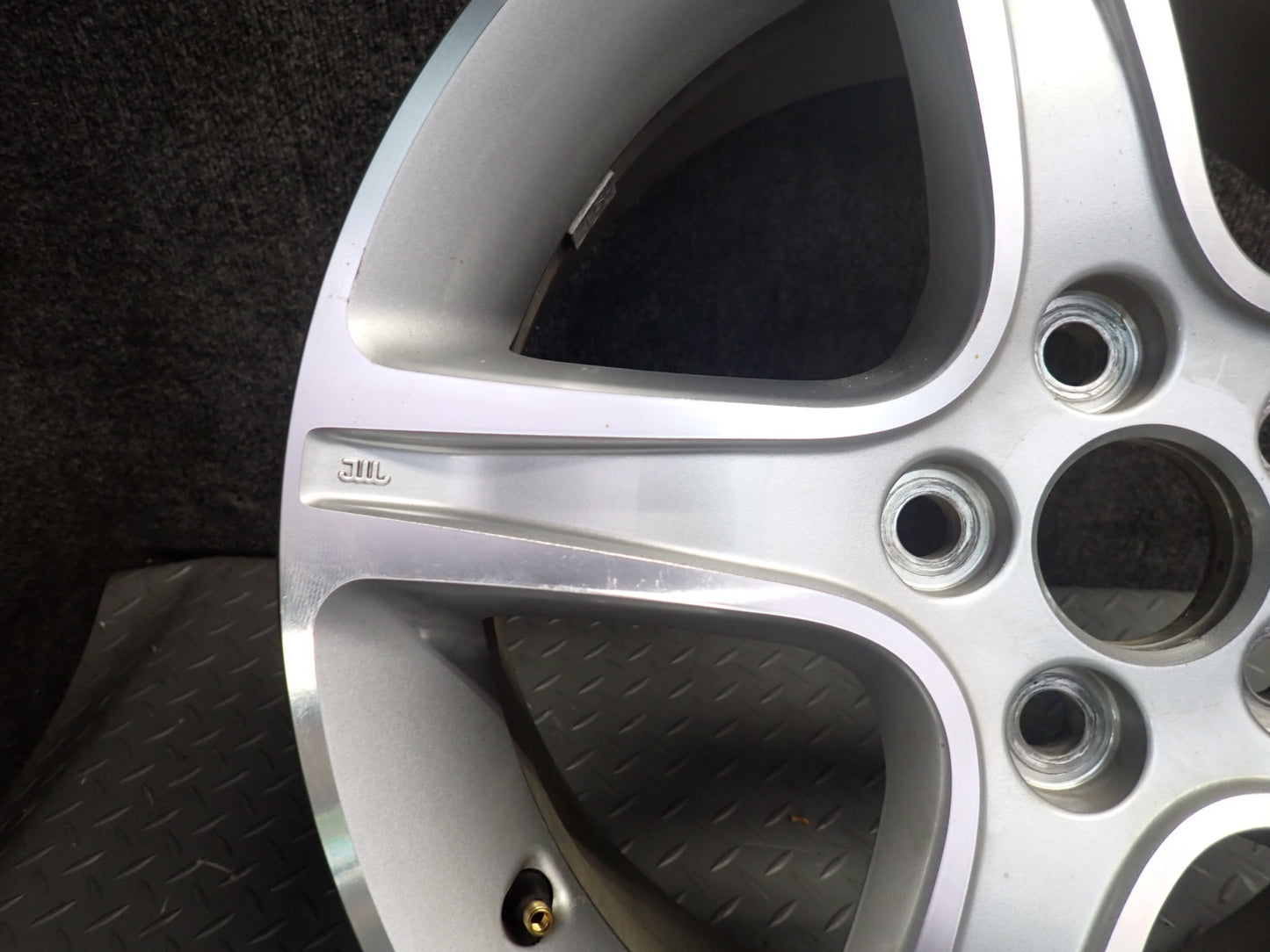 01-05 Lexus JCE10L IS300 Wheel R17" Rim 17x7JJ ET50