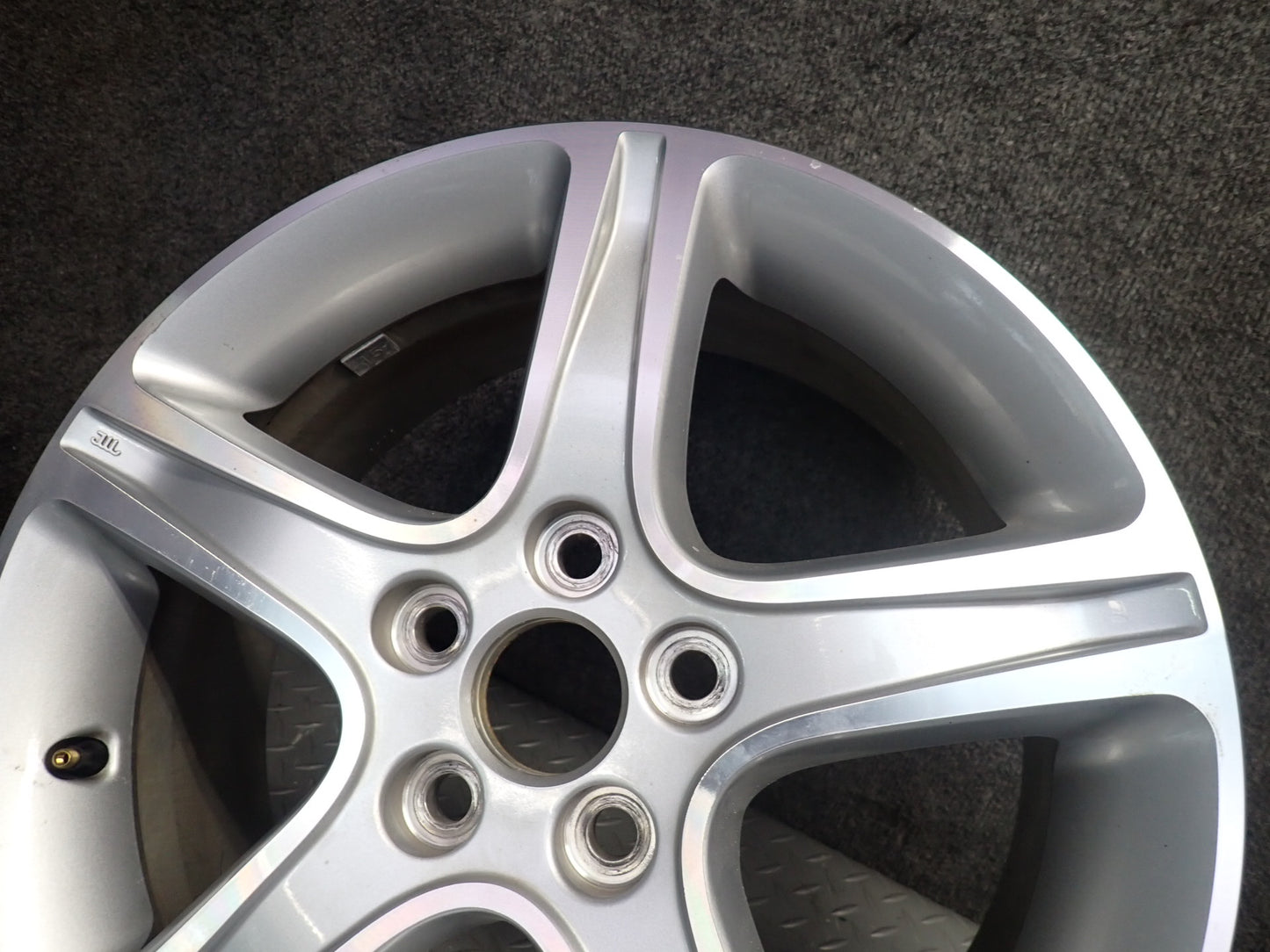 01-05 Lexus JCE10L IS300 Wheel R17" Rim 17x7JJ ET50