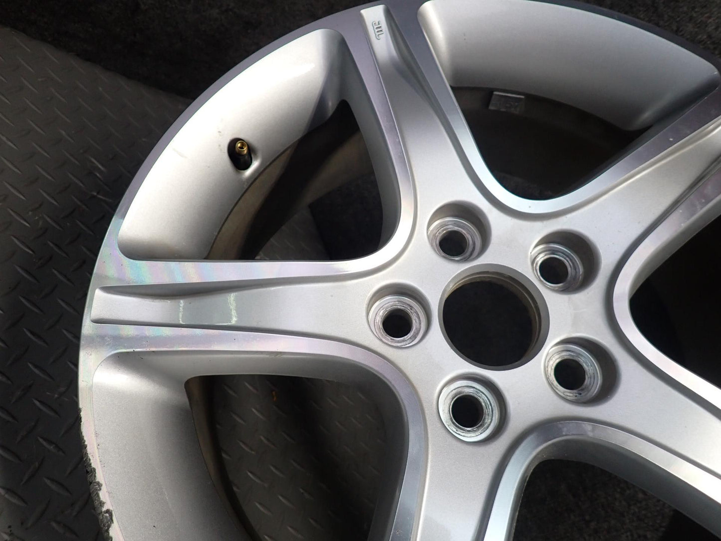 01-05 Lexus JCE10L IS300 Wheel R17" Rim 17x7JJ ET50