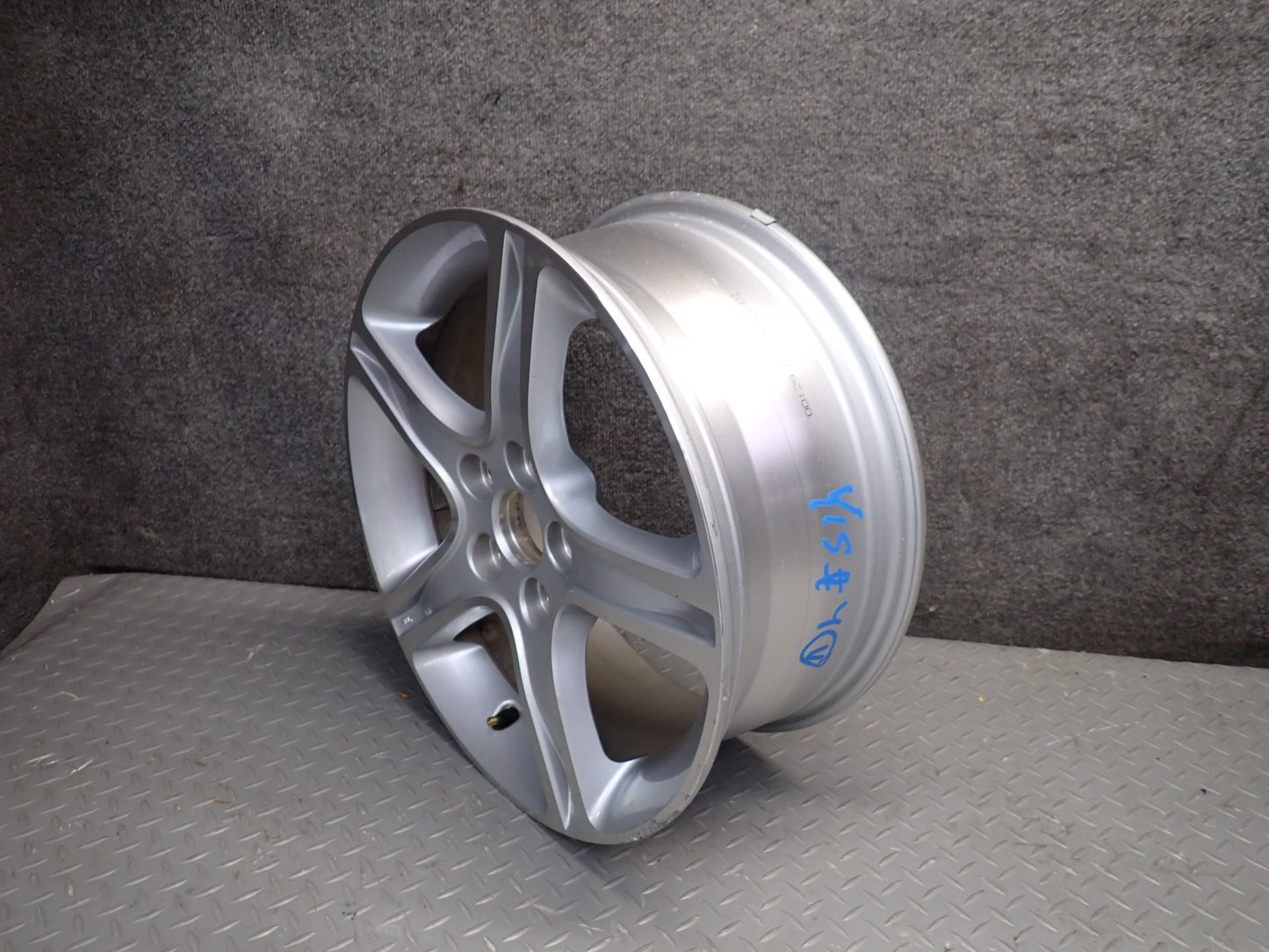 01-05 Lexus JCE10L IS300 Wheel R17" Rim 17x7JJ ET50