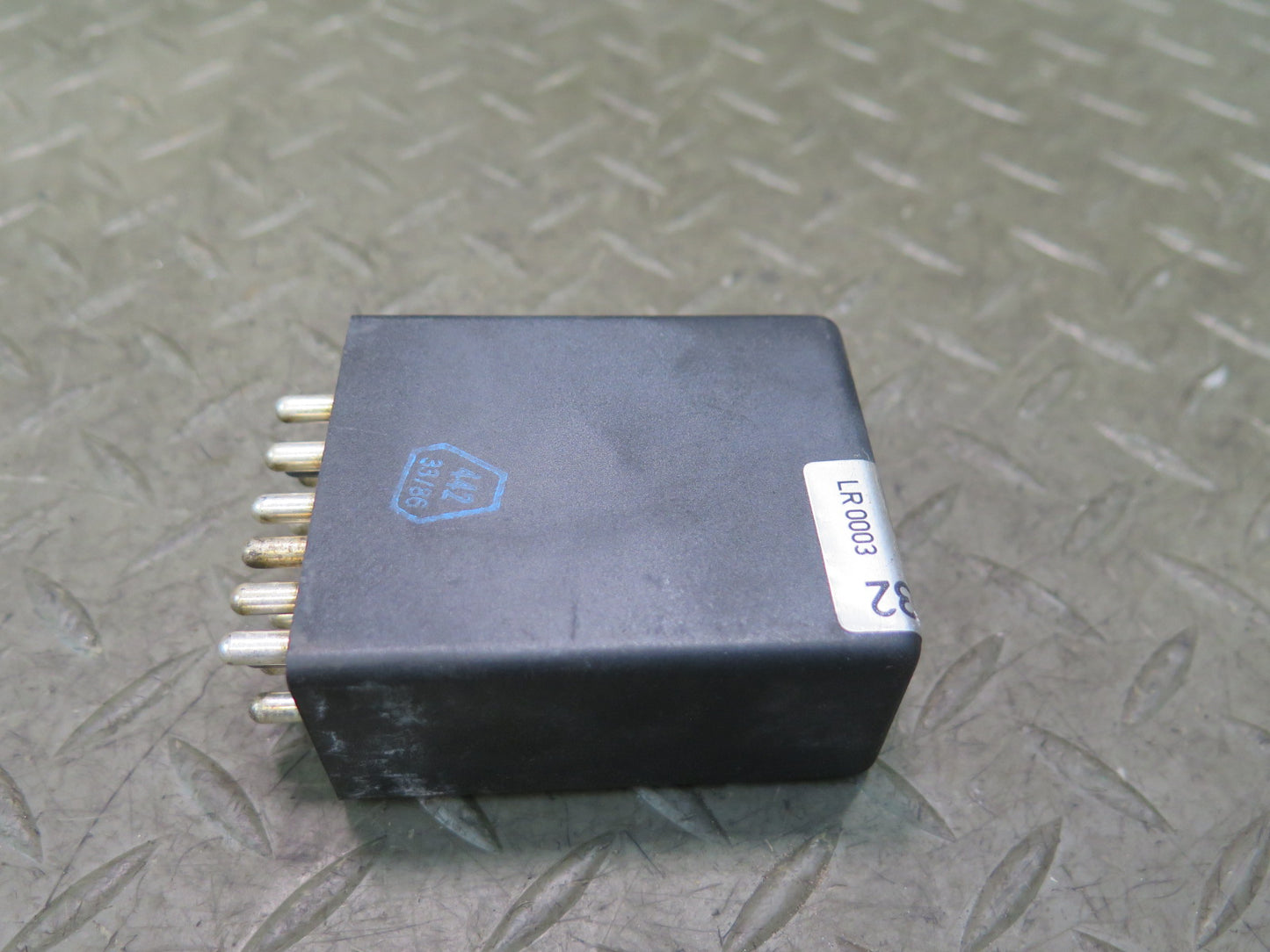 86-89 Mercedes R107 560SL Speed Control Module Relay Unit 0045451132 OEM