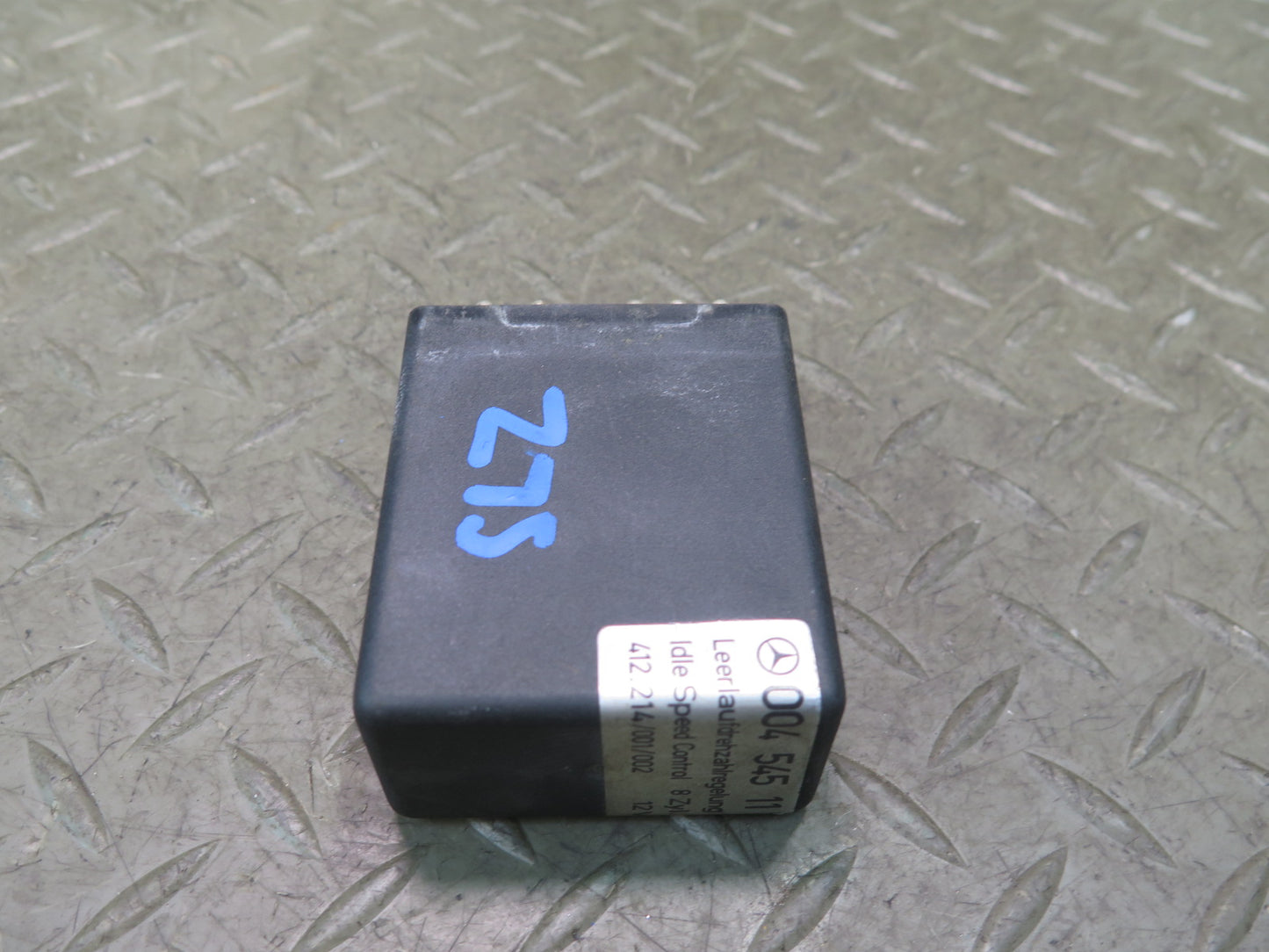 86-89 Mercedes R107 560SL Speed Control Module Relay Unit 0045451132 OEM