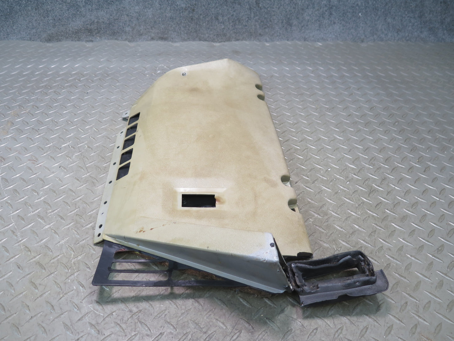 86-89 Mercedes R107 560SL Dash Lower Right Kick Trim Cover Panel Beige OEM