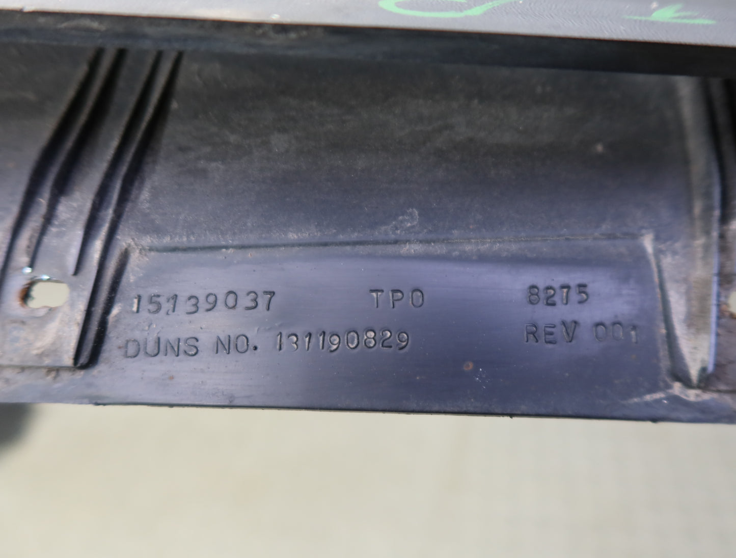 2003-2009 Hummer H2 Rear Left Fender Flare Wheel Arch Trim Molding 15139037