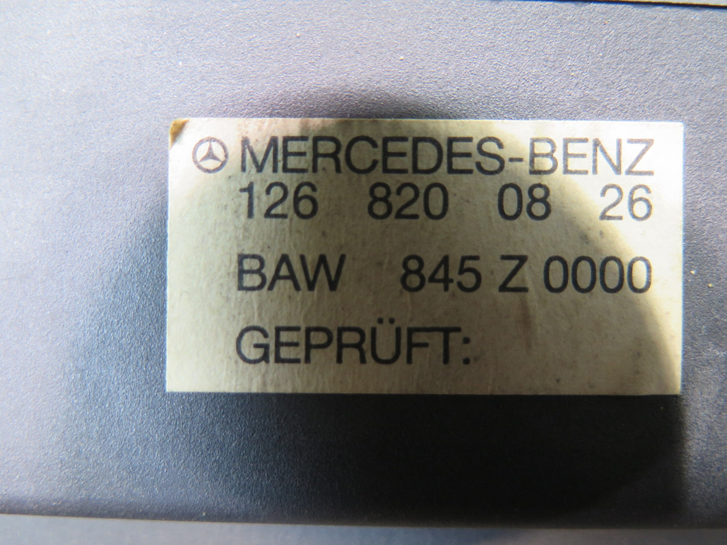 86-89 Mercedes R107 560SL Sl-class Right Air Restricter Duct W/ Actuator OEM