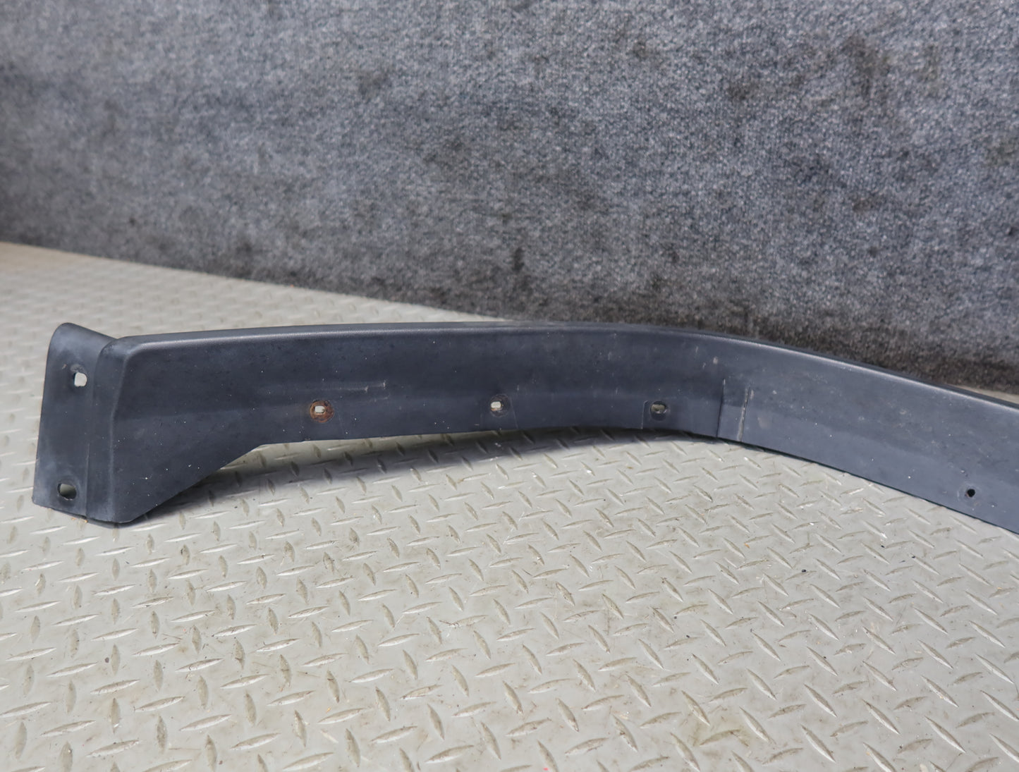 2003-2009 Hummer H2 Rear Left Fender Flare Wheel Arch Trim Molding 15139037