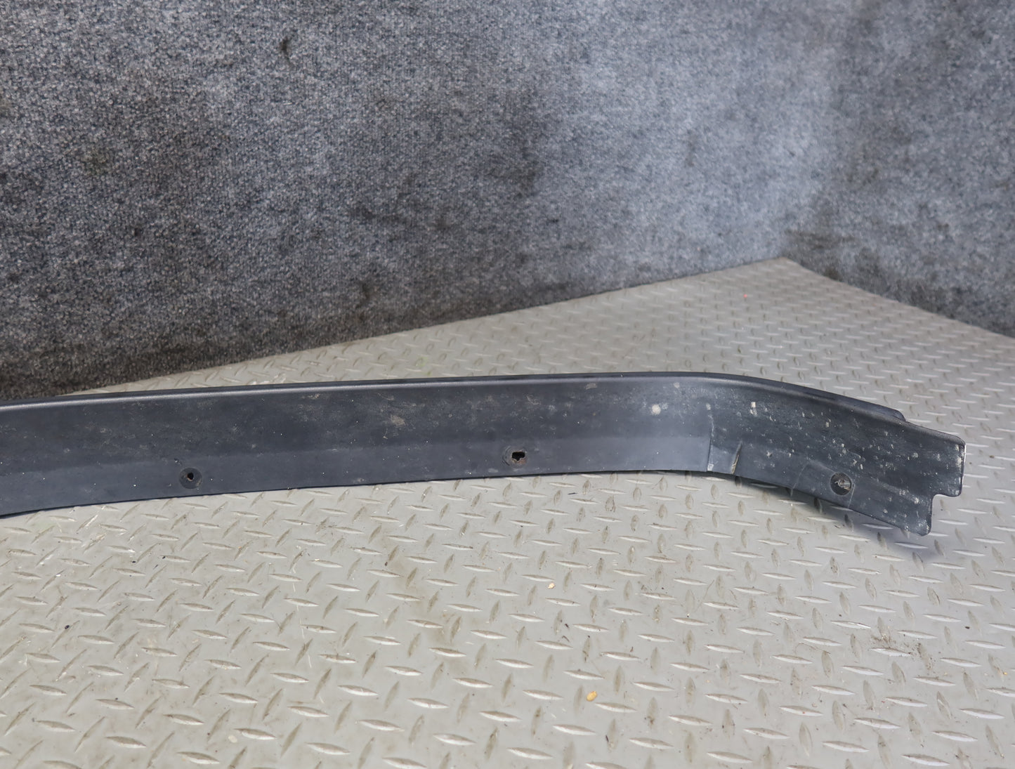 2003-2009 Hummer H2 Rear Left Fender Flare Wheel Arch Trim Molding 15139037