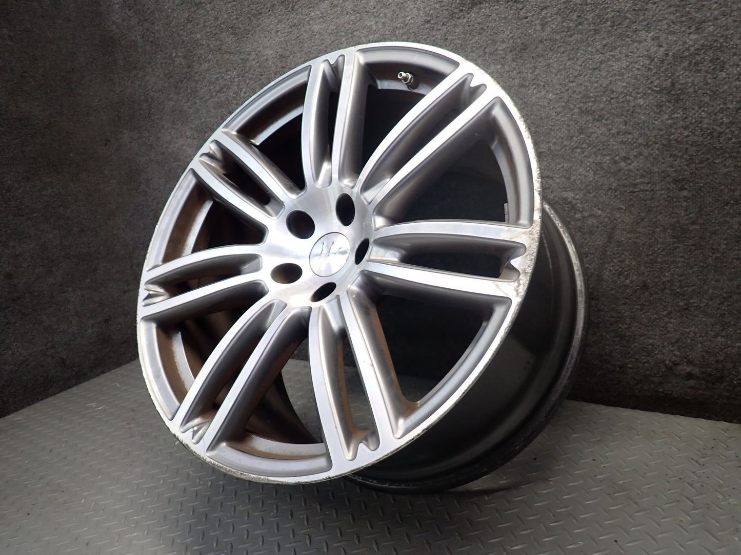 2014-2021 Maserati Quattroporte M156 Alloy Wheel 20" R20 Rim 20x10.5J ET45
