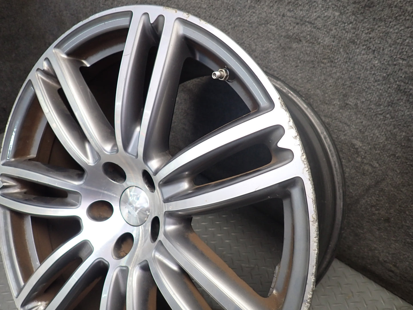 2014-2021 Maserati Quattroporte M156 Alloy Wheel 20" R20 Rim 20x10.5J ET45