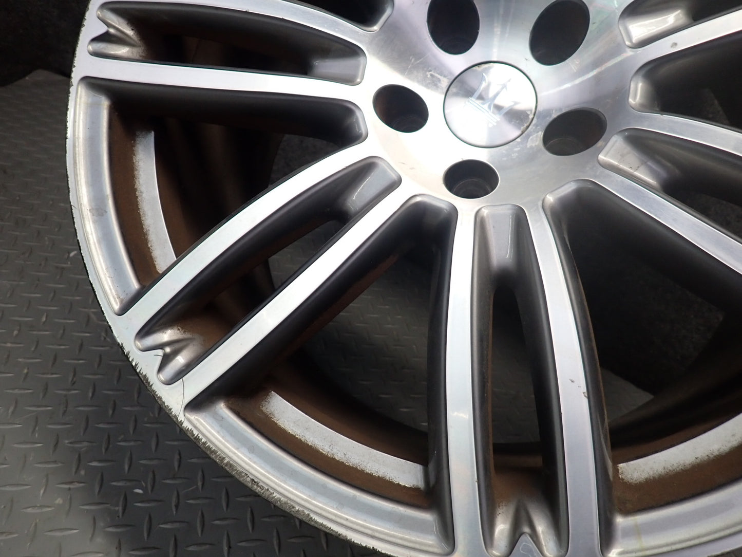 2014-2021 Maserati Quattroporte M156 Alloy Wheel 20" R20 Rim 20x10.5J ET45
