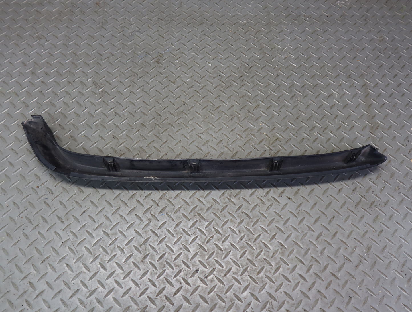 2003-2009 Hummer H2 Front Fender Flare Wheel Arch Upper Trim Molding Set of 2