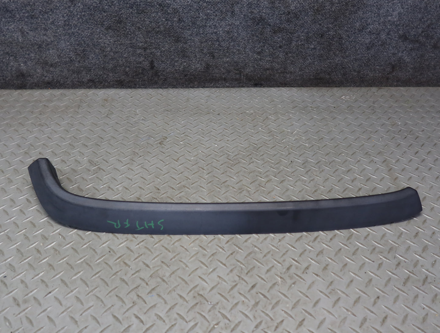 2003-2009 Hummer H2 Front Fender Flare Wheel Arch Upper Trim Molding Set of 2