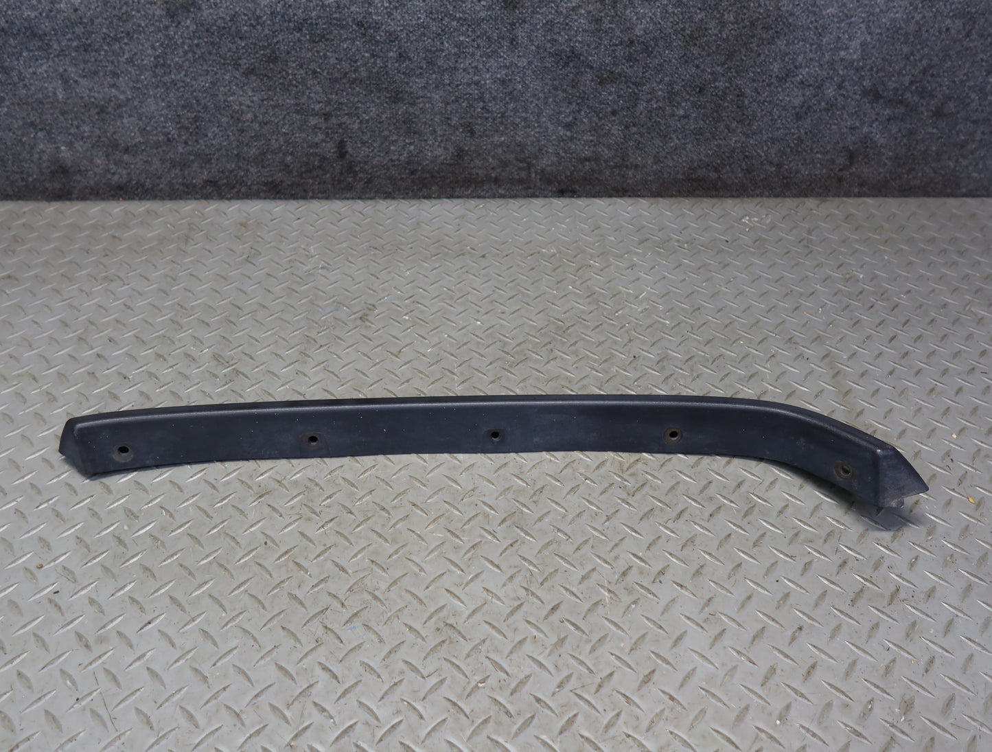 2003-2009 Hummer H2 Front Fender Flare Wheel Arch Upper Trim Molding Set of 2