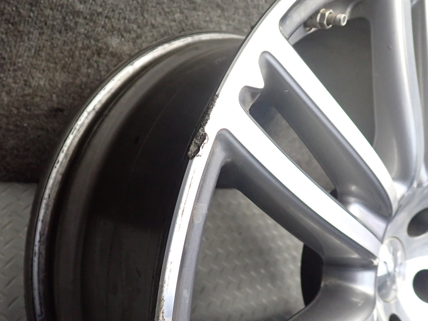 2014-2021 Maserati Quattroporte M156 Alloy Wheel 20" R20 Rim 20x8.5J ET43