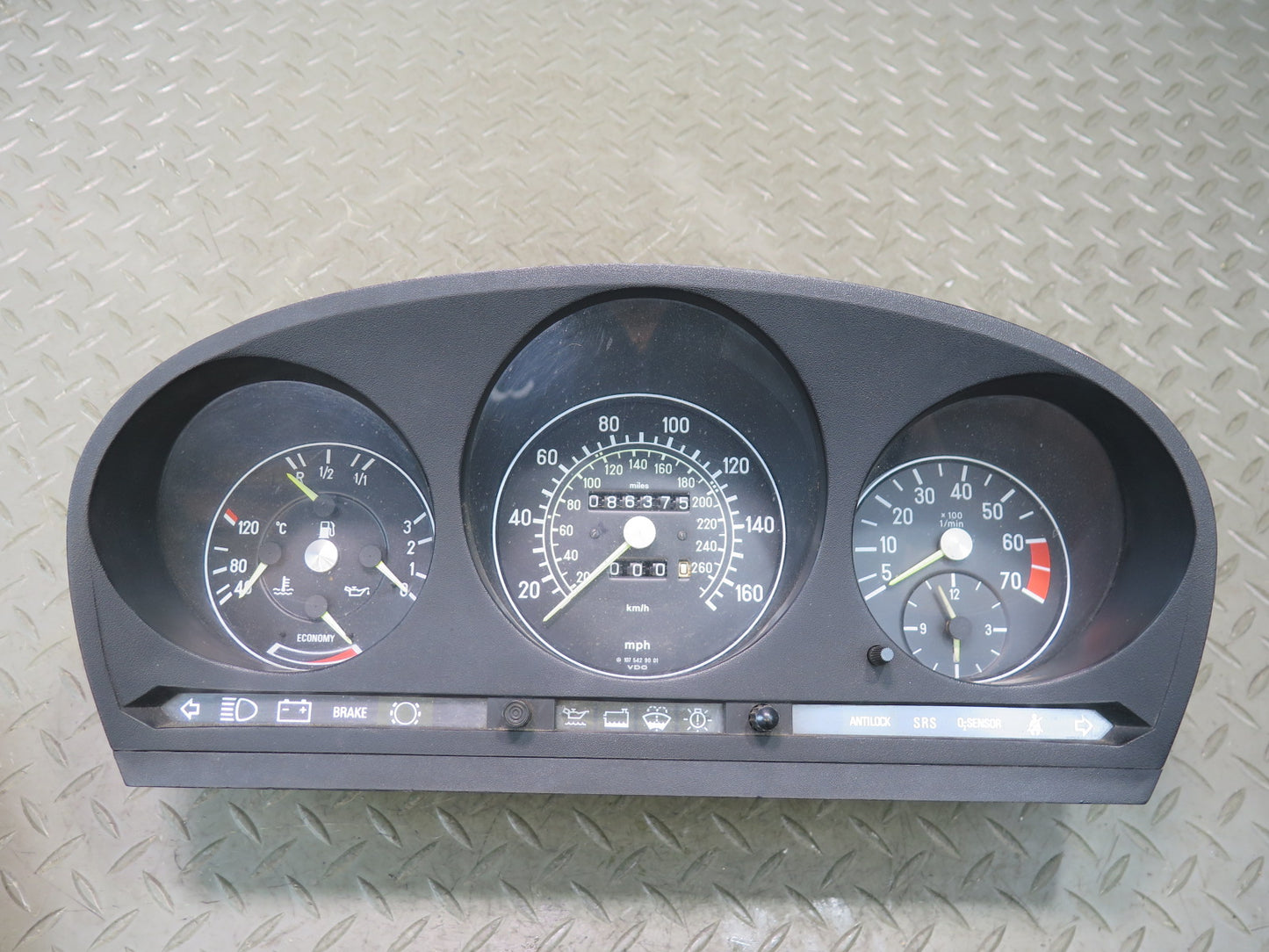 86-89 Mercedes R107 560SL Instrument Cluster Gauge Speedometer OEM