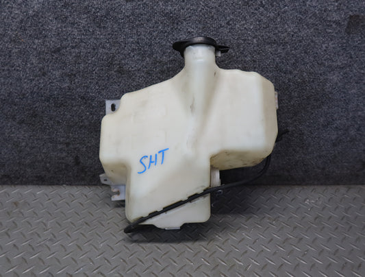 2003-2007 Hummer H2 Windshield Wiper Washer Fluid Reservoir Tank w Pump
