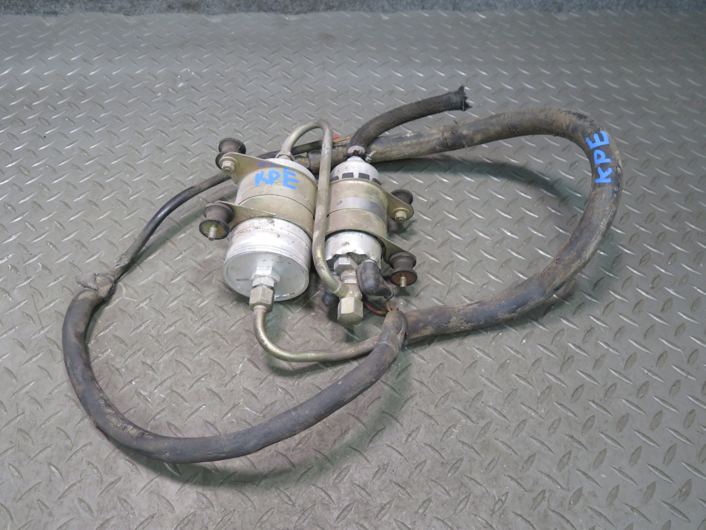 1984-1991 Porsche 928 S Fuel Gas Pump Filter Assembly