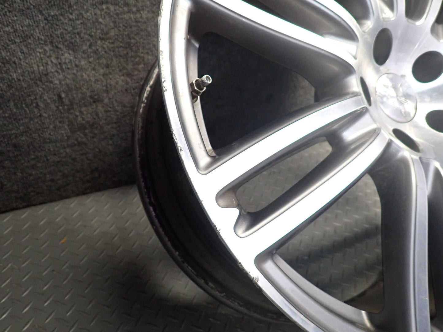 2014-2021 Maserati Quattroporte M156 Alloy Wheel 20" R20 Rim 20x8.5J ET43
