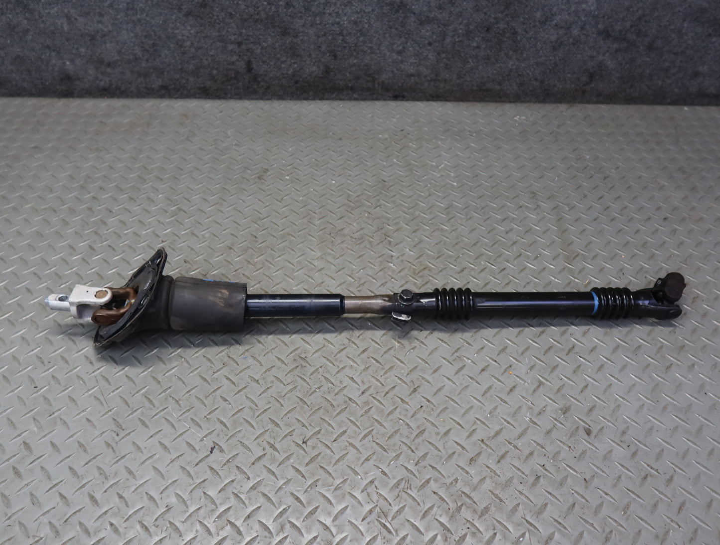 2003-2007 Hummer H2 Steering Column Intermediate U Joint Linkage Shaft