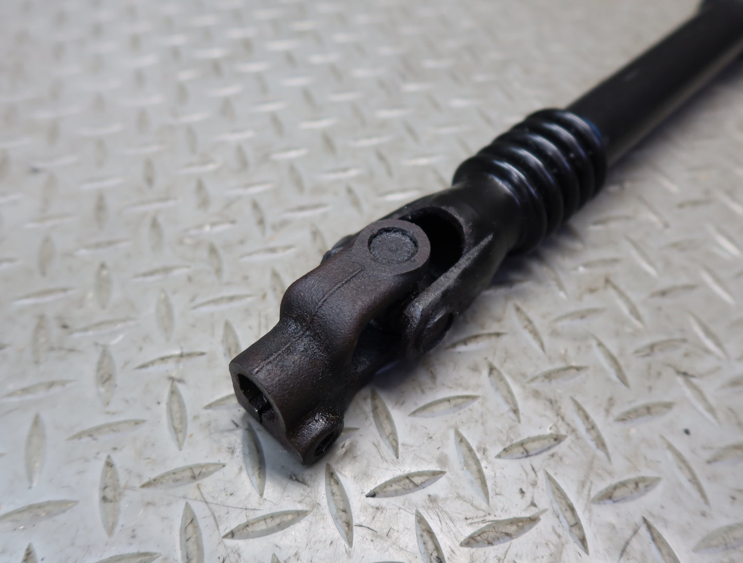2003-2007 Hummer H2 Steering Column Intermediate U Joint Linkage Shaft
