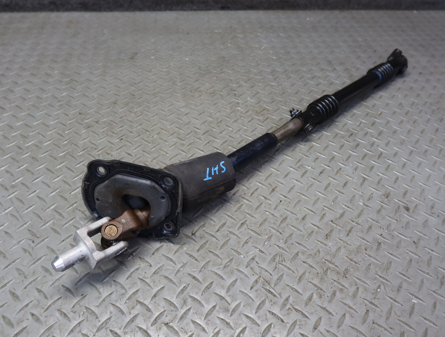 2003-2007 Hummer H2 Steering Column Intermediate U Joint Linkage Shaft