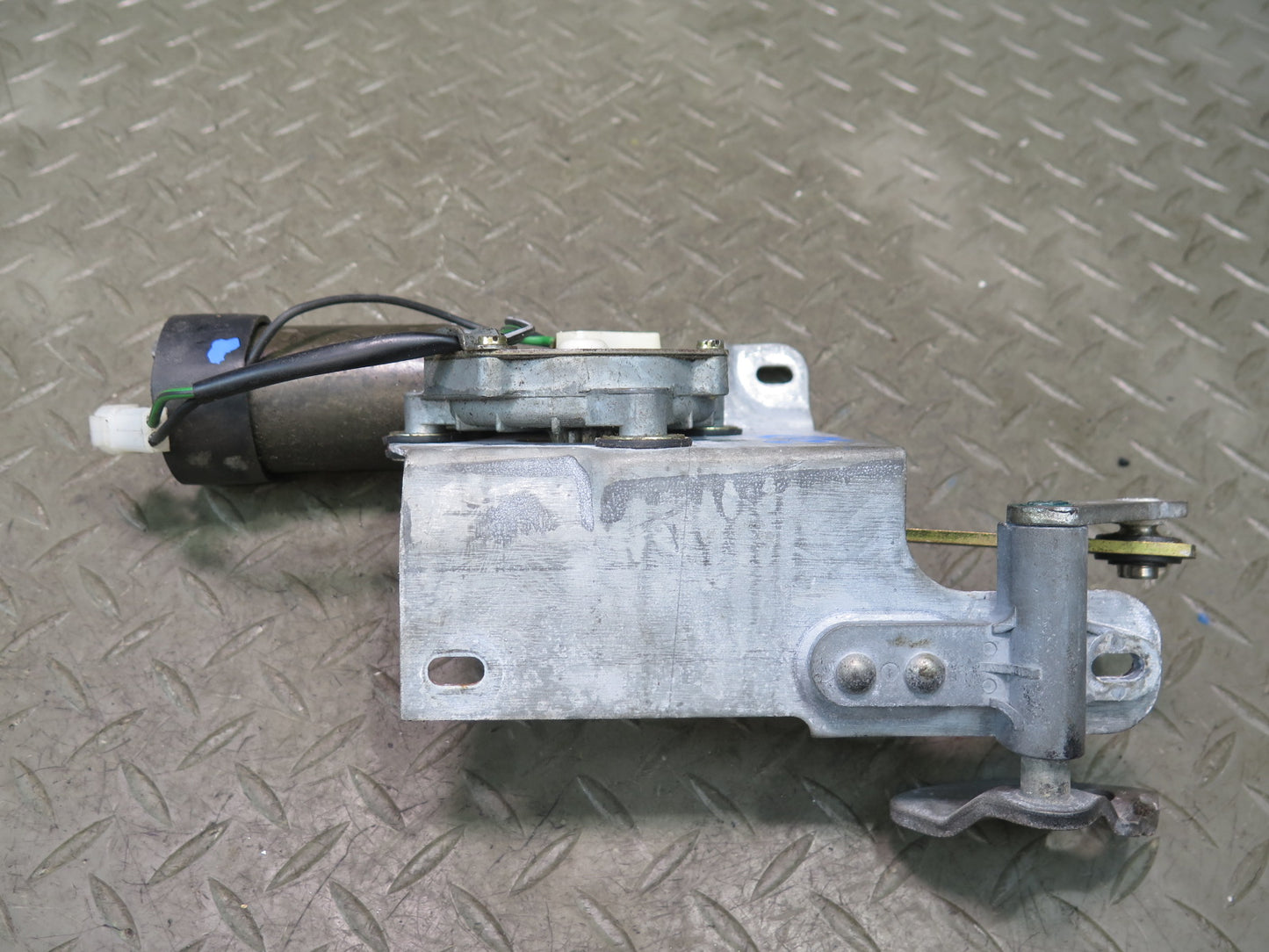1984-1991 Porsche 928 Rear Trunk Tailgate Hatch Wiper Motor 92862840302