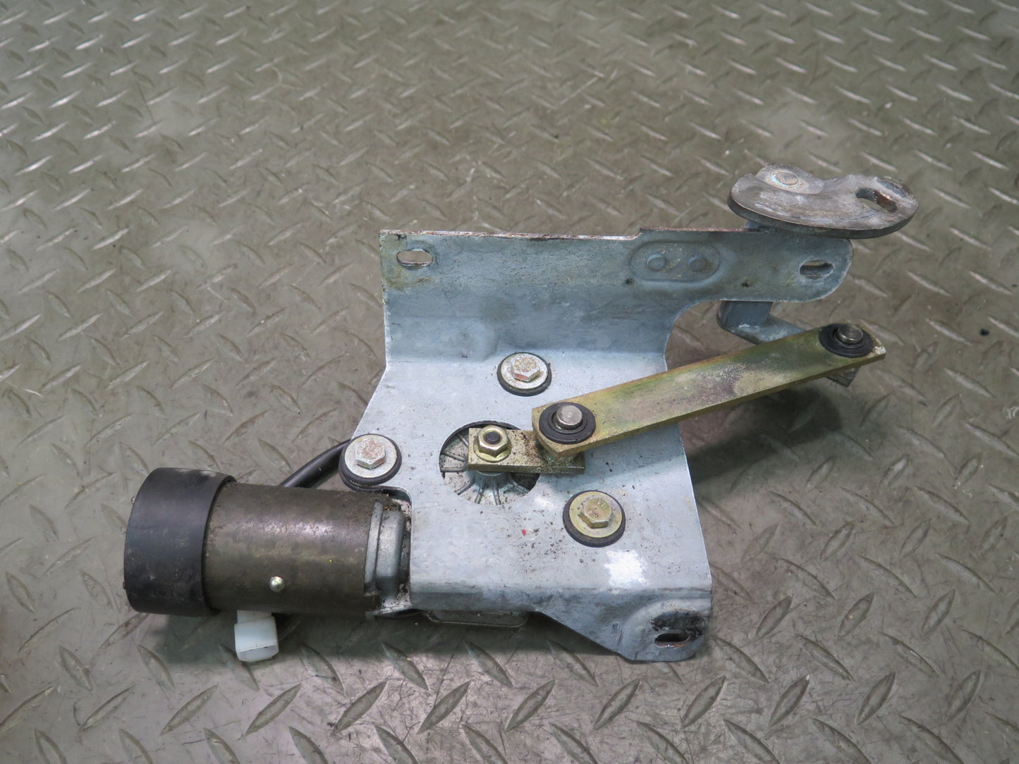 1984-1991 Porsche 928 Rear Trunk Tailgate Hatch Wiper Motor 92862840302